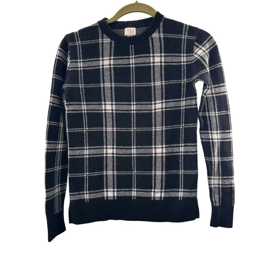 A New Day Classic Black & White Plaid Knit Crew Neck Sweater XS Target Christmas